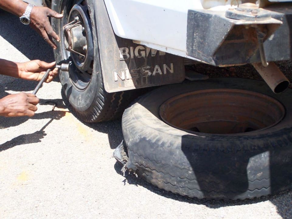 Achtet auf die Fahrzeuge Neptune Paradise Beach Resort & Spa