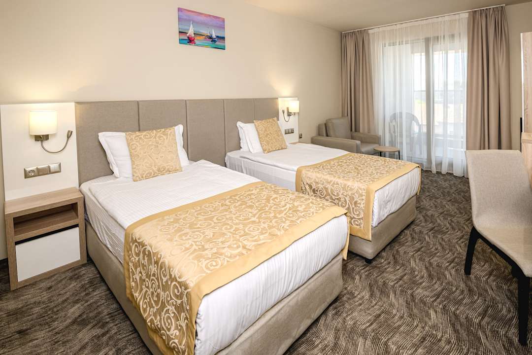 Zimmer Hotel Laguna Park Sunrise