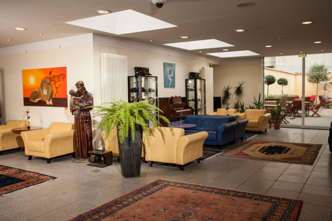 Lobby Hotel Königshof am Funkturm