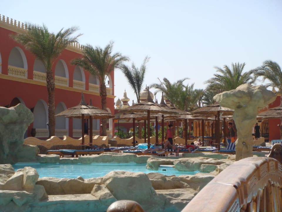 Бассейн Pickalbatros Alf Leila Wa Leila Resort - Neverland Hurghada