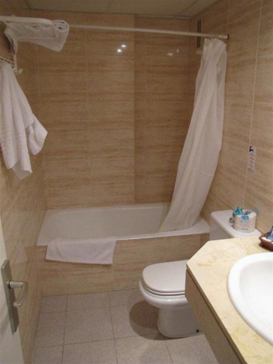 Blick ins Bad Aparthotel Houm Plaza Son Rigo