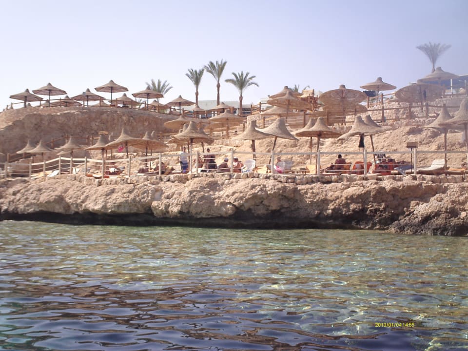 Hotelstrand  vom Wasser aus Sharm Plaza