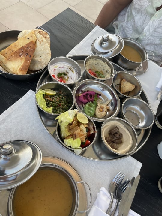 Gastro Serry Beach Resort