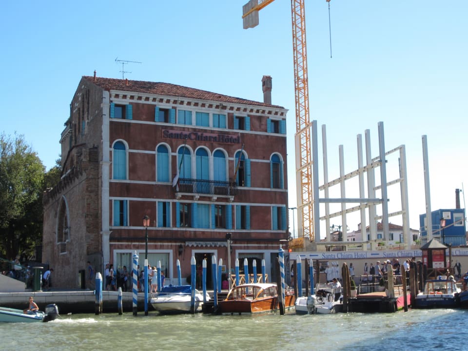 Frontansicht vom Canale Grande aus  Hotel Santa Chiara & Residenza Parisi