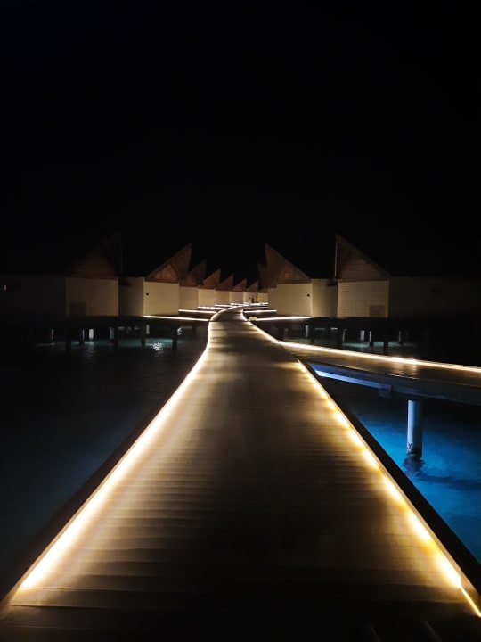 Außenansicht Kuredhivaru Resort and Spa, Maldives