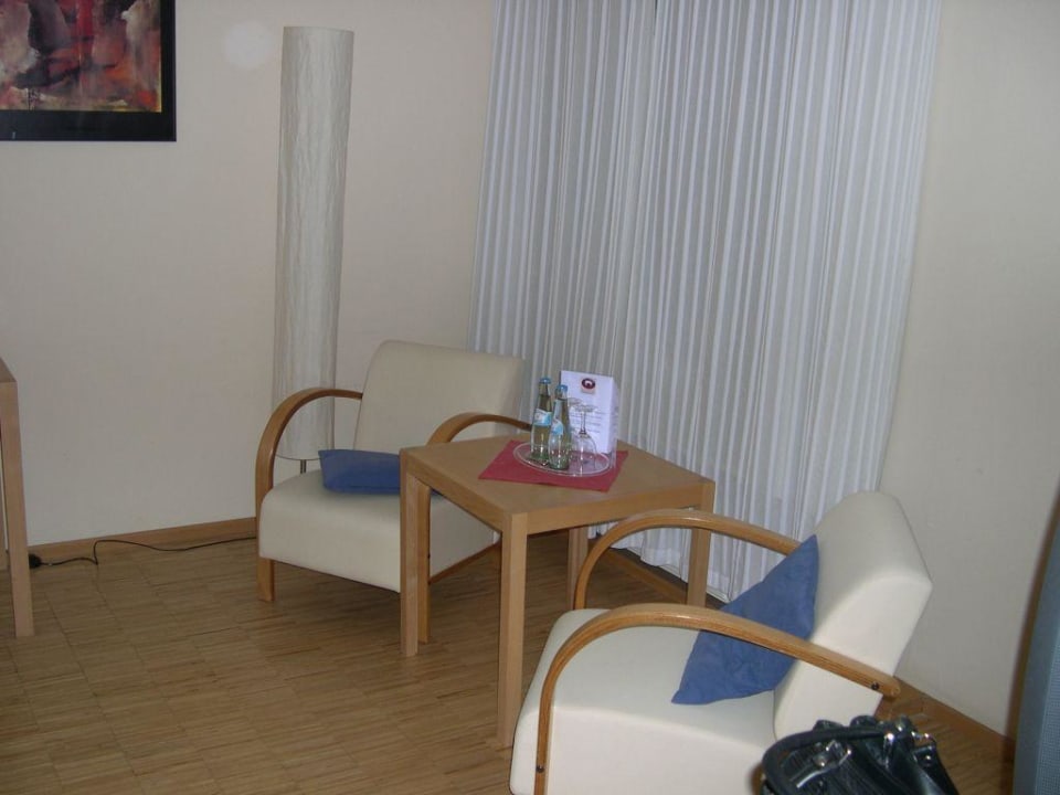 Sitzecke im Nichtraucherzimmer Hotel Zum Weissen Ross