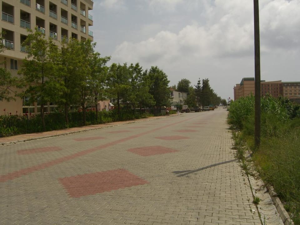 Weg zum Strand Miarosa Konaklı Garden