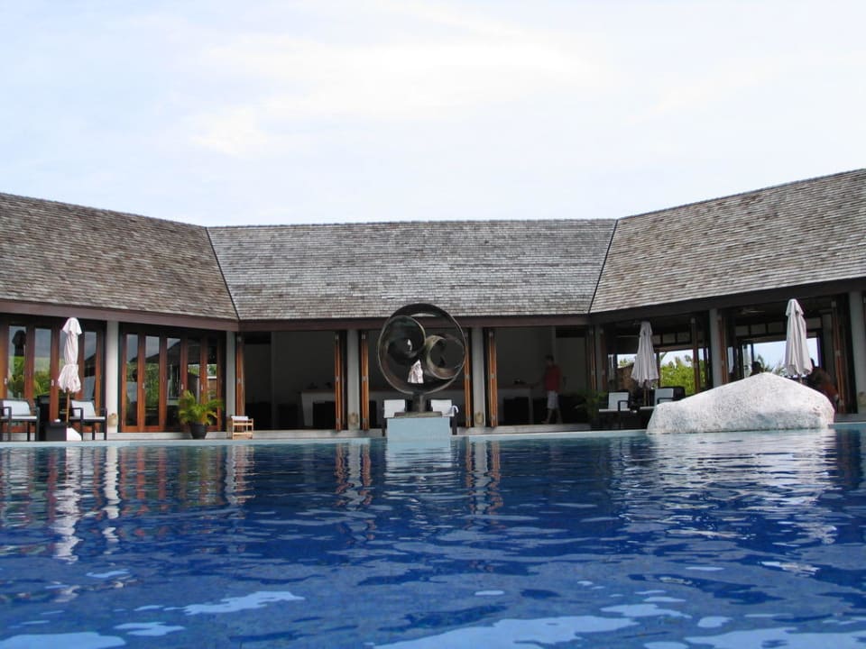 Aqua Bar Lily Beach Resort & Spa