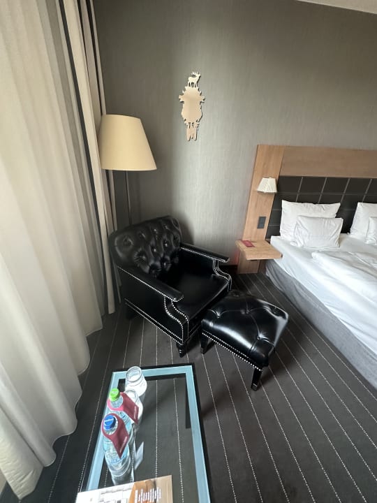 Zimmer Mövenpick Hotel Stuttgart Airport