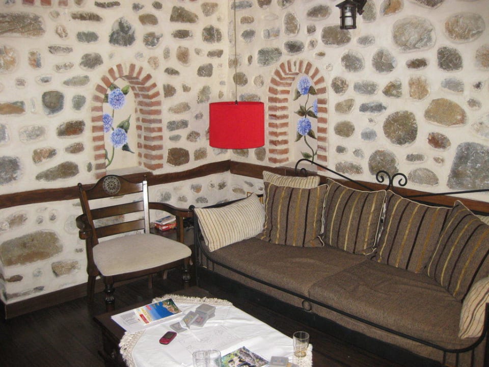 Wohnzimmer der Maisonettenwohnung Acrotel Athena Pallas