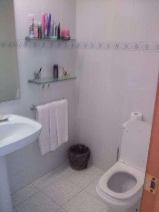 Bad FERGUS Club Pineda Splash