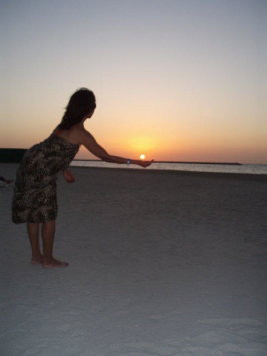 Sonnenuntergang am Hotelstrand Rixos Al Mairid Ras Al Khaimah