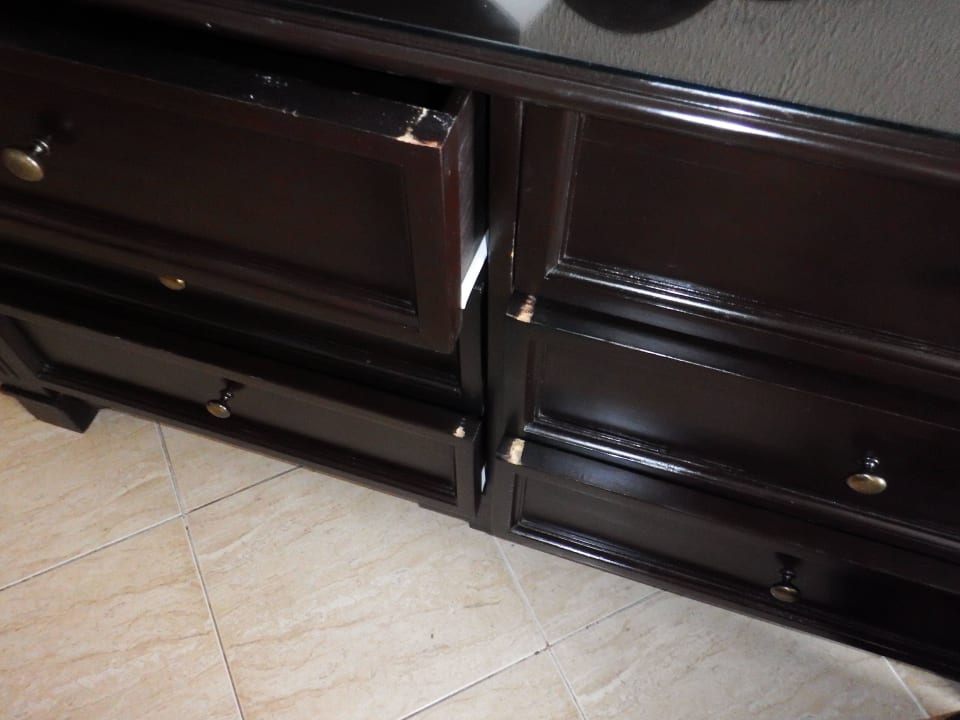 Defekter Schrank Hotel Riu Palace Tropical Bay