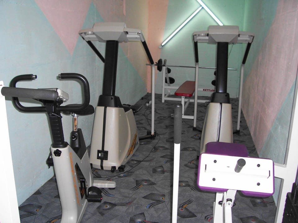 Viele hochwertige Geräte Panoramahotel Berghof