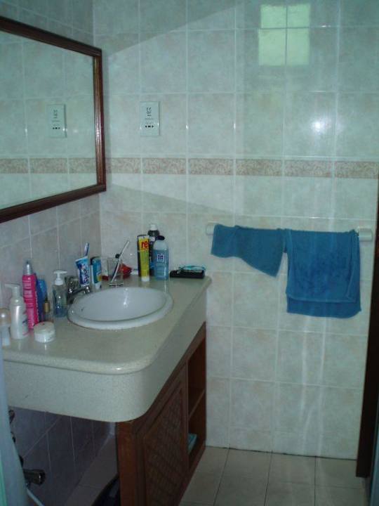 Bad vom Zimmer Hotel The Lanai Beach Resort