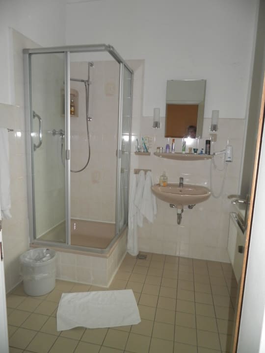 Badezimmer, Toilette war separat. Hotel Hansehof