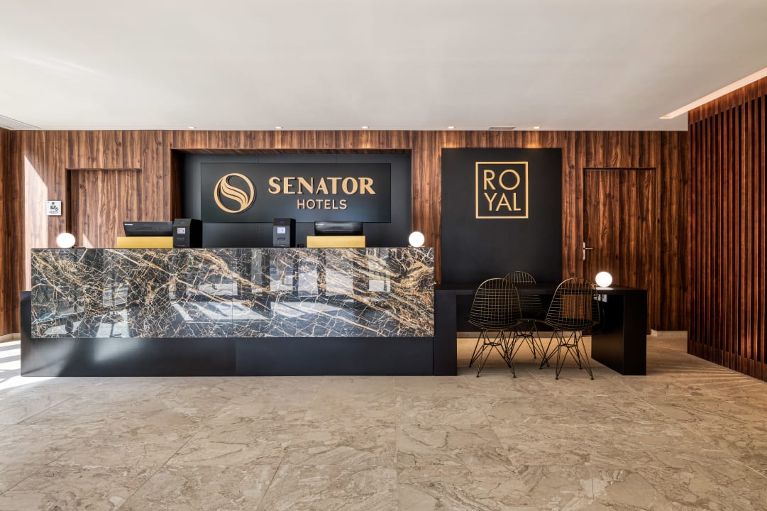 Lobby Senator Gandia Hotel