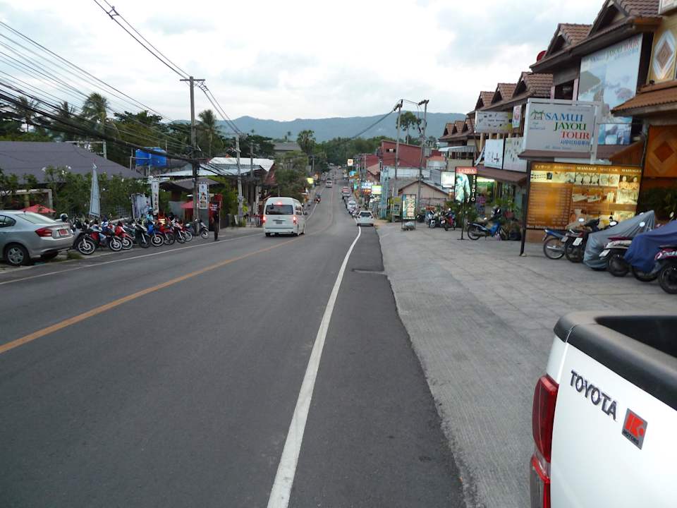 Straße nach Chaweng Beyond Samui  (Im Umbau/Renovierung)