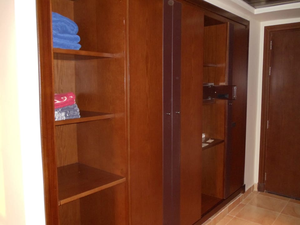 Schränke Zimmer 422 Pickalbatros Alf Leila Wa Leila Resort - Neverland Hurghada