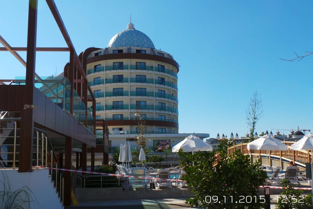 Hotel vom Garten gesehen Dream World Aqua Hotel