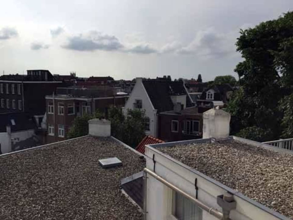 Blick über A'dam aus oberstem Zimmer Amsterdam Wiechmann Hotel