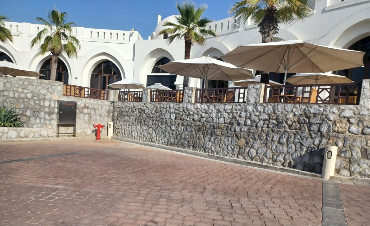 Gastro The Cove Rotana Resort
