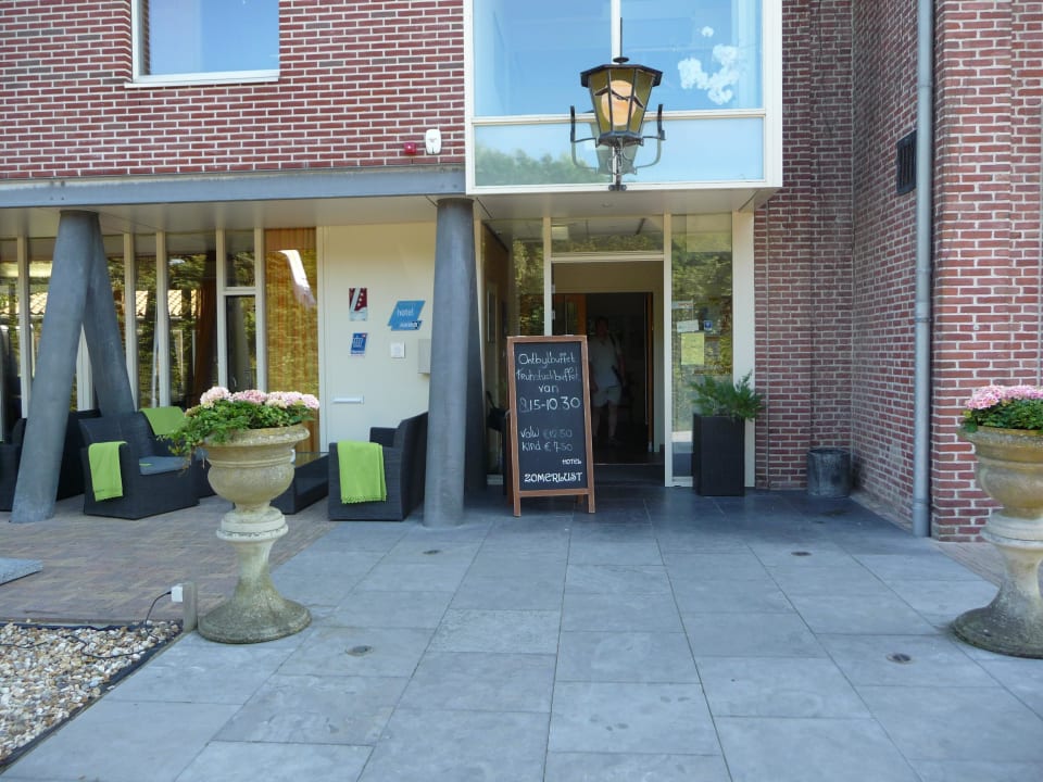 Eingangsbereich Duinhotel Zomerlust