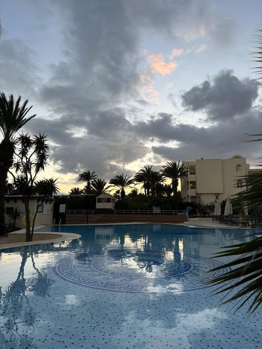 Pool Hotel Paradis Palace
