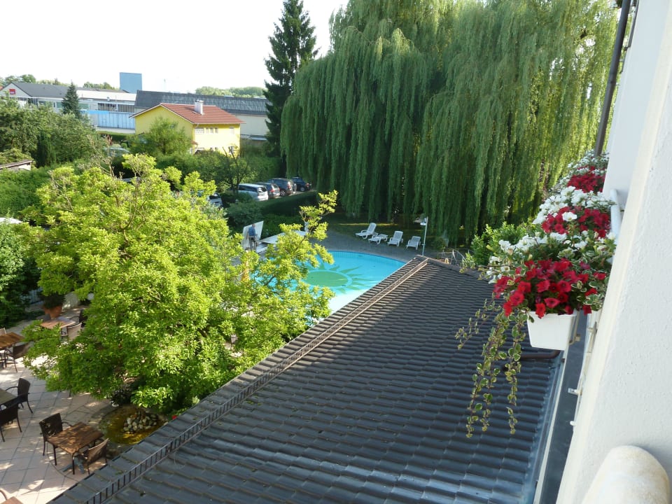 Blick vom Balkon zum Garten Hotel Antoniushof