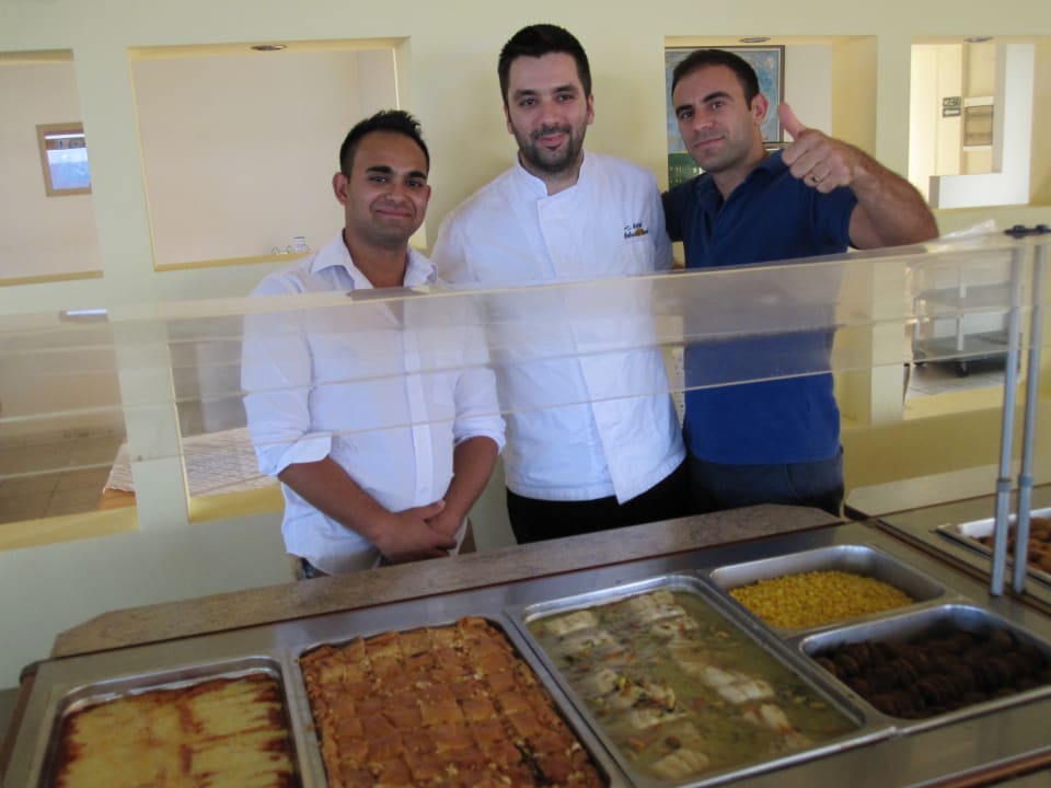Küchenchef und Servicecrew Hotel Belussi Beach
