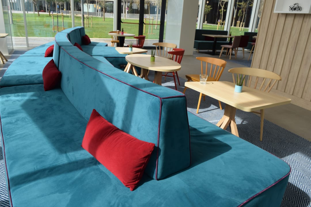 Lobby Hampton By Hilton Barcelona Fira Gran Via