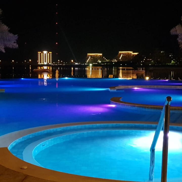 Pool DoubleTree by Hilton Resort & Spa Marjan Island