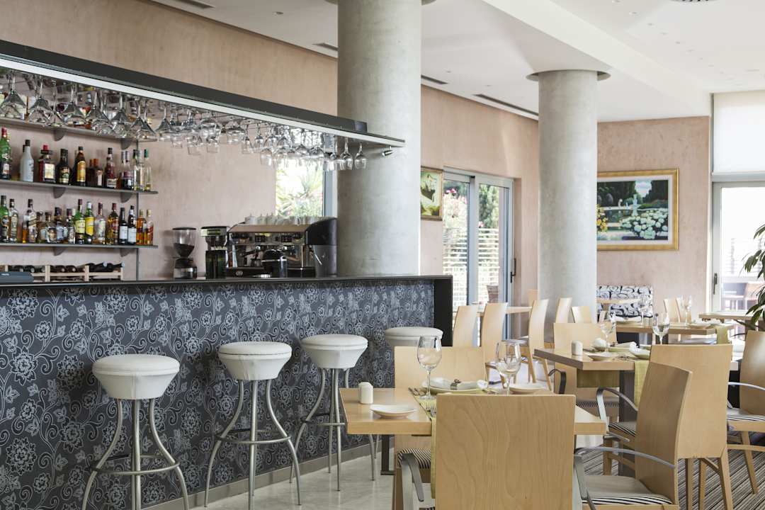 Civitel Olympic bar  Civitel Olympic Hotel