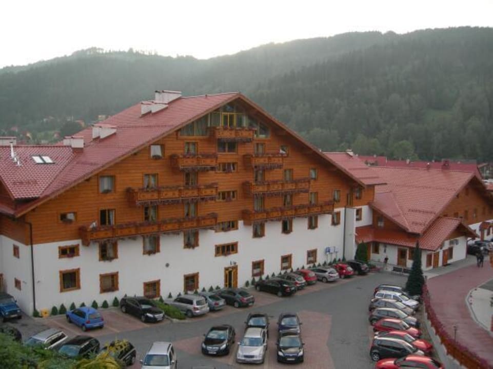 Wejście i parking Hotel Meta Resort & Vine SPA