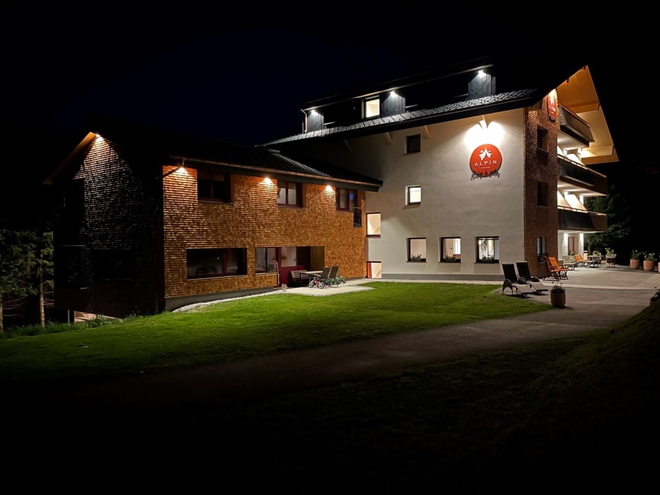 Außenansicht Alpin - Studios & Suites