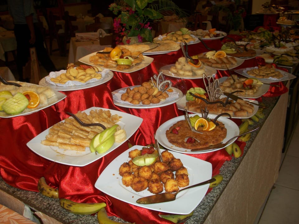 Leckeres Dessertbüffet Ghazala Beach
