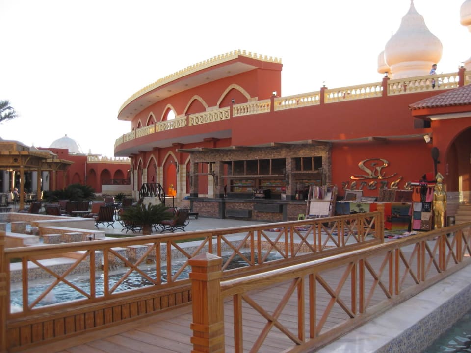 Hauptplatz Pickalbatros Alf Leila Wa Leila Resort - Neverland Hurghada