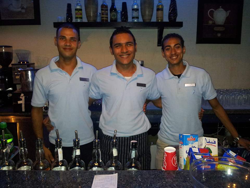 Jazz Bar - einfach ein klasse Team Pickalbatros Alf Leila Wa Leila Resort - Neverland Hurghada