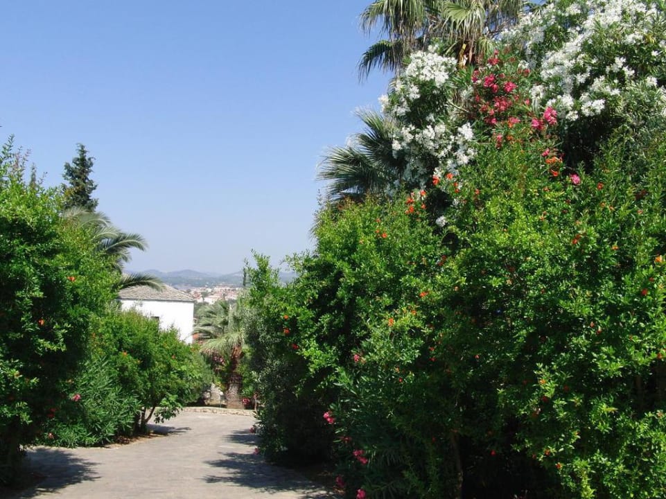 Geranion Village, Nikiti  Hotel Geranion Village