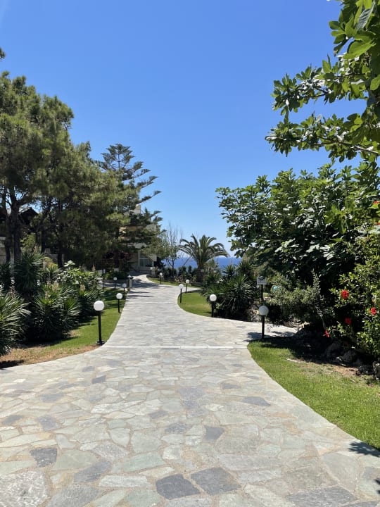 Gartenanlage Hotel Kalithea Horizon Royal