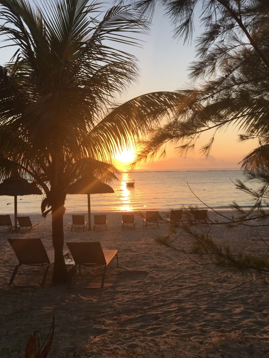 Strand Crystals Beach Resort Belle Mare, a member of Radisson Individuals