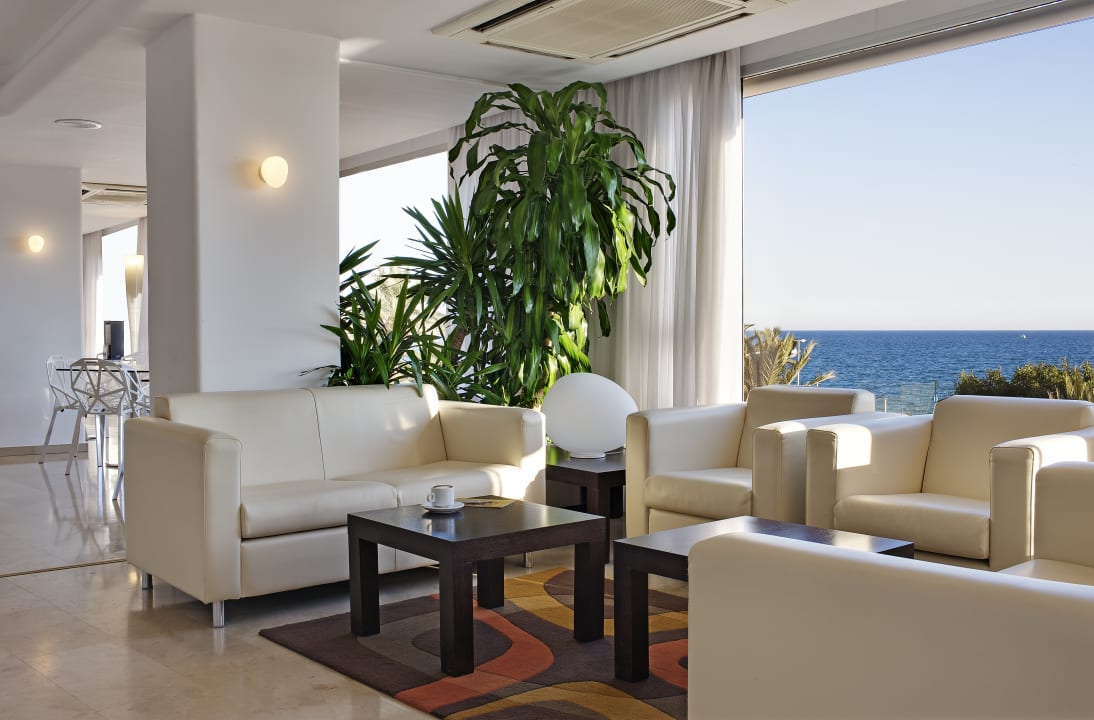 Lobby Hotel Albahia Alicante