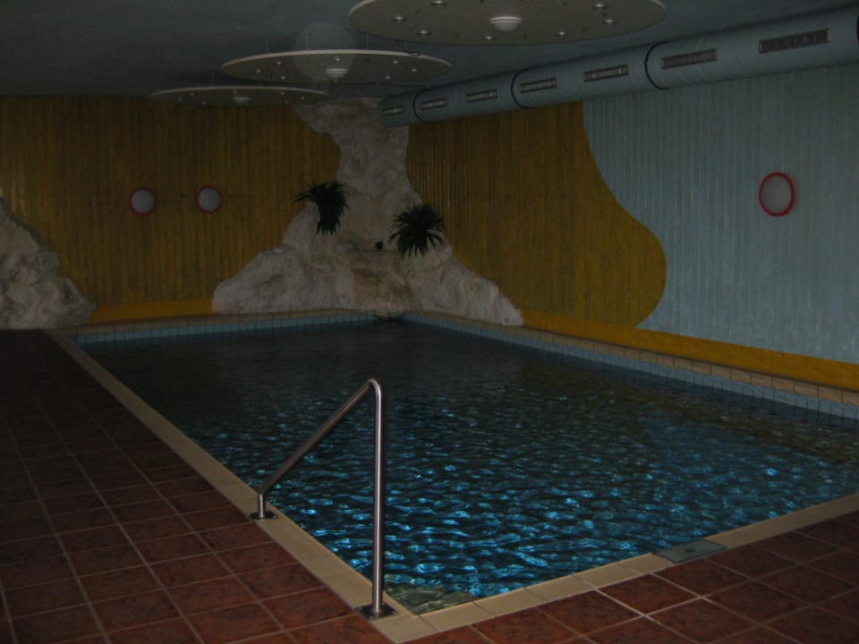 Schwimmbad Sonnenhotel Zaubek