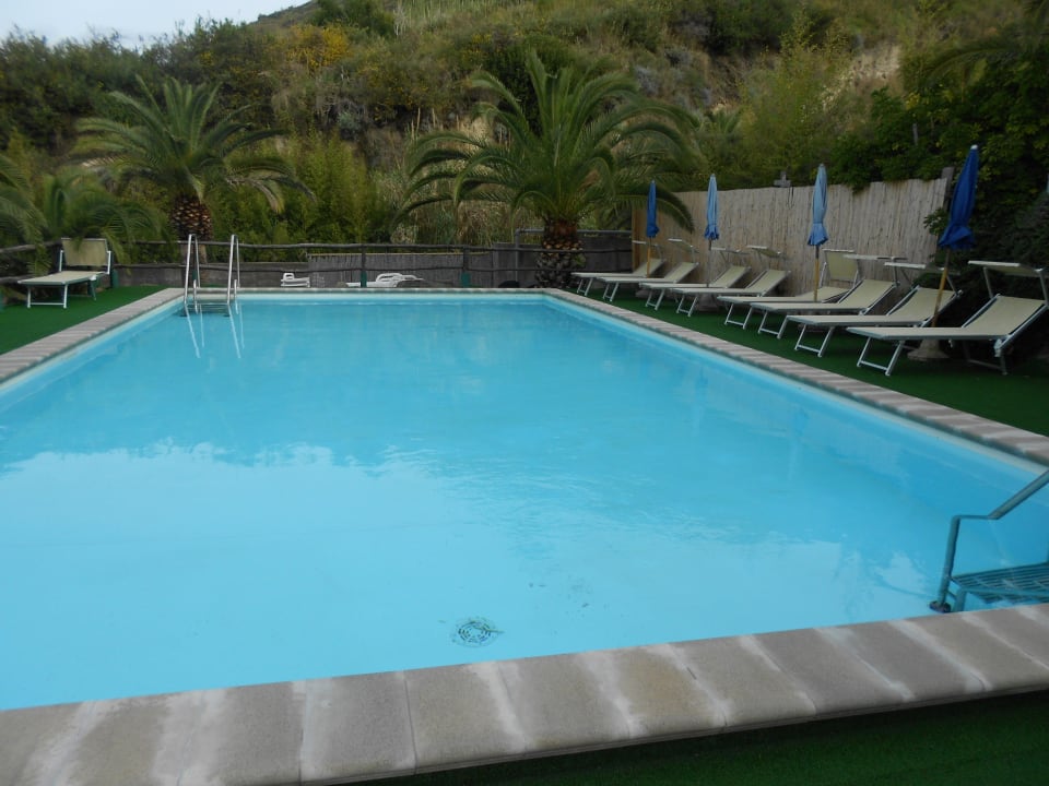 Der ungeheizte Pool Borgo Romantica - Resort & Spa