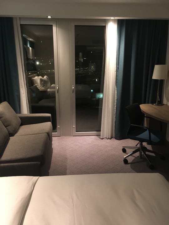 Zimmer Hampton by Hilton Stuttgart City Centre