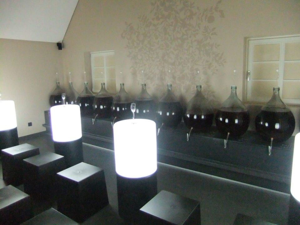 Apfelsherry - Verkostung im Rhöner Apfel Sherry Theater krenzers rhön mit Rhönschaf-Hotel