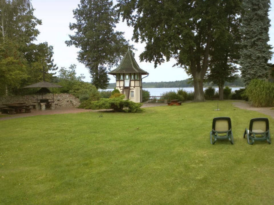 Blick zum Zemminer See Hotel Seeschlösschen