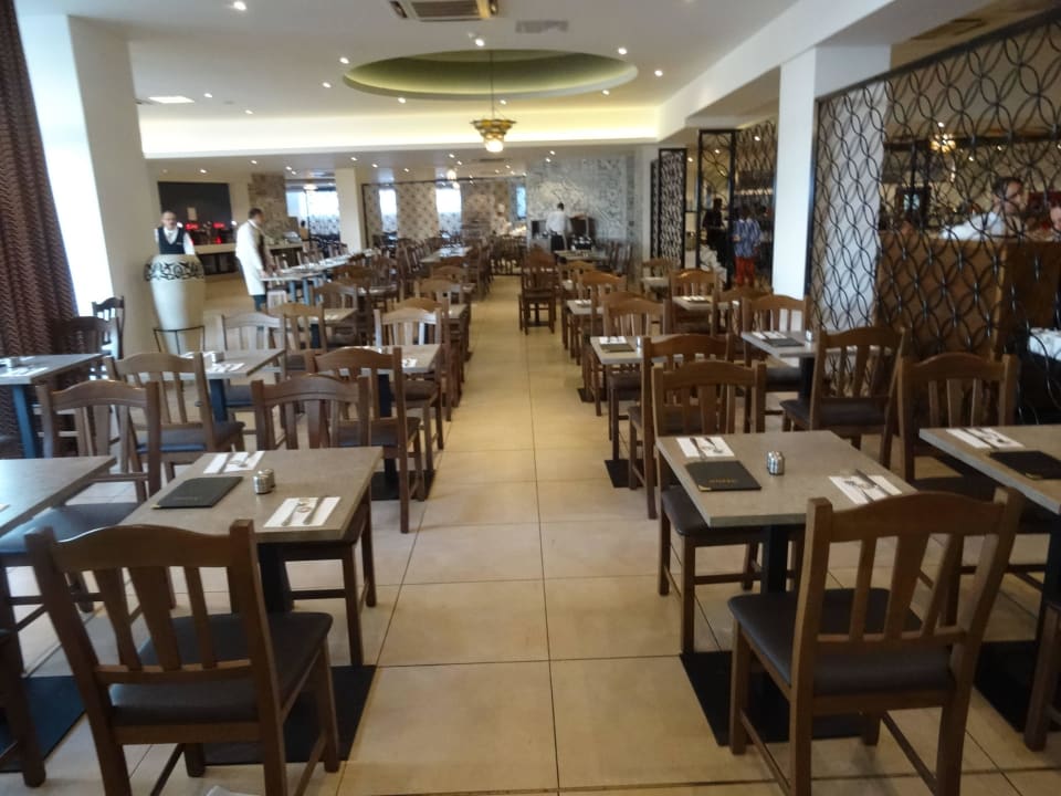 Main Restaurant ungemütlich db San Antonio Hotel + Spa