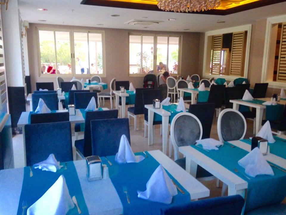 Restaurant Serenis Hotel