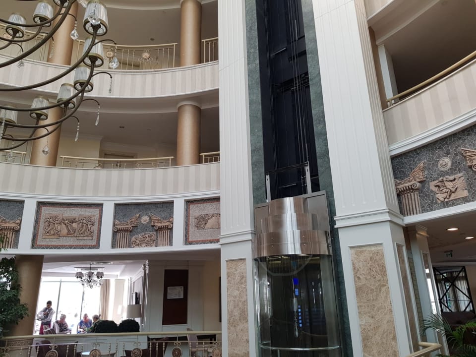 Lobby Side Star Beach